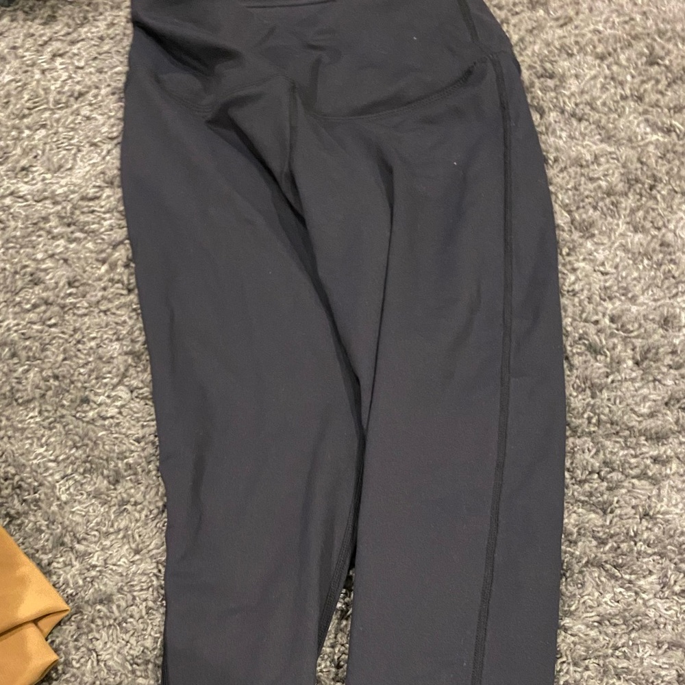 Black leggings from Amazon